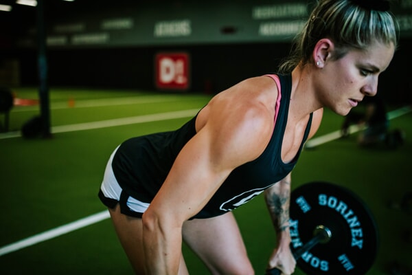 woman deadlifting